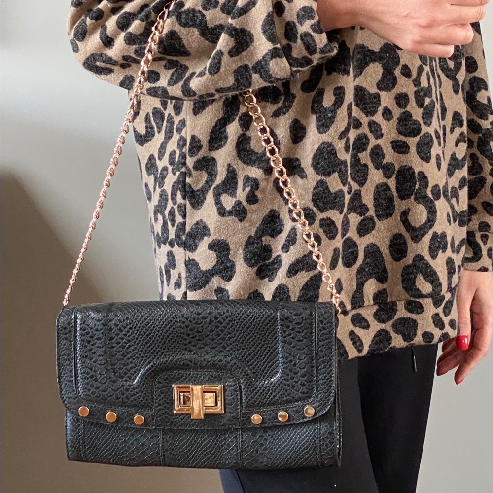 Cache Black Shoulder bag Like New - Picture 2 of 9